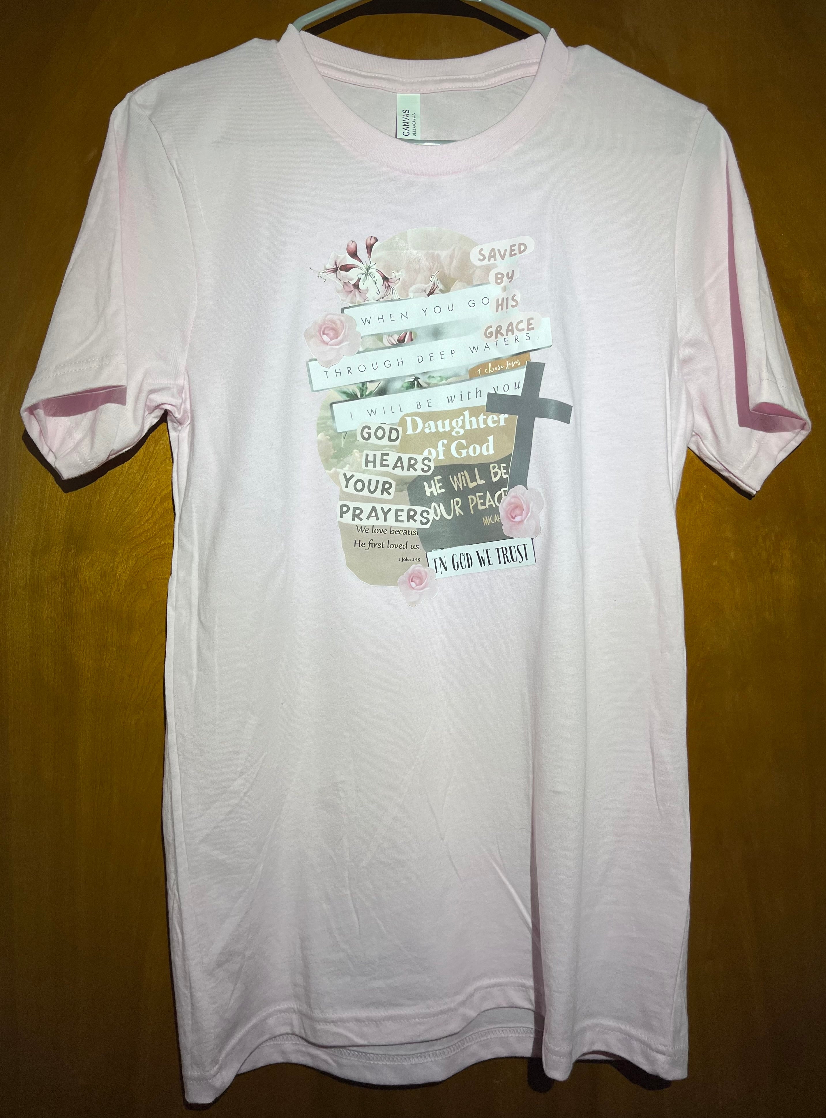 Saved by his Grace T-shirt